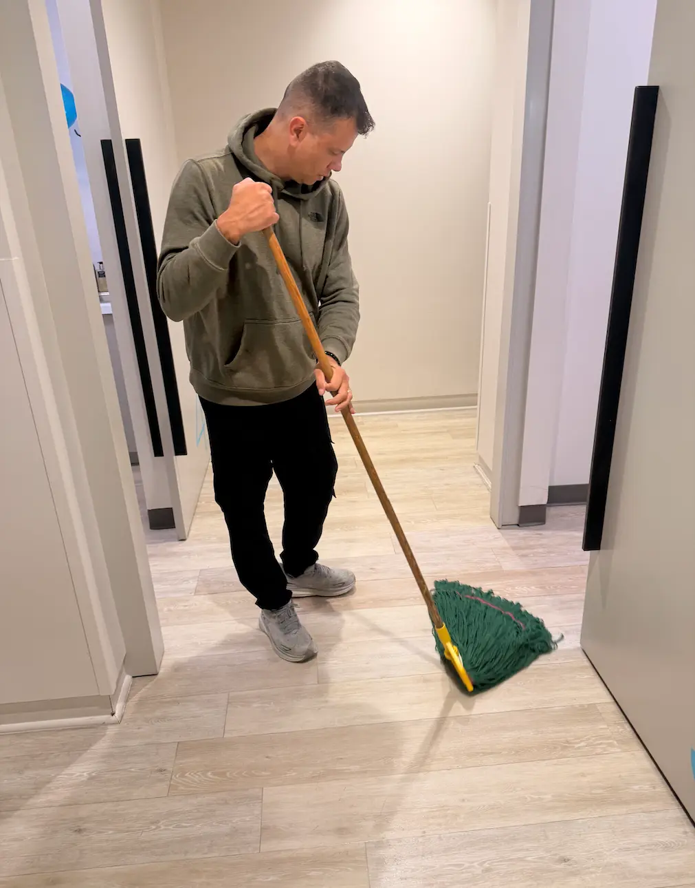 Top Vision crew cleaning an office in Marietta, GA